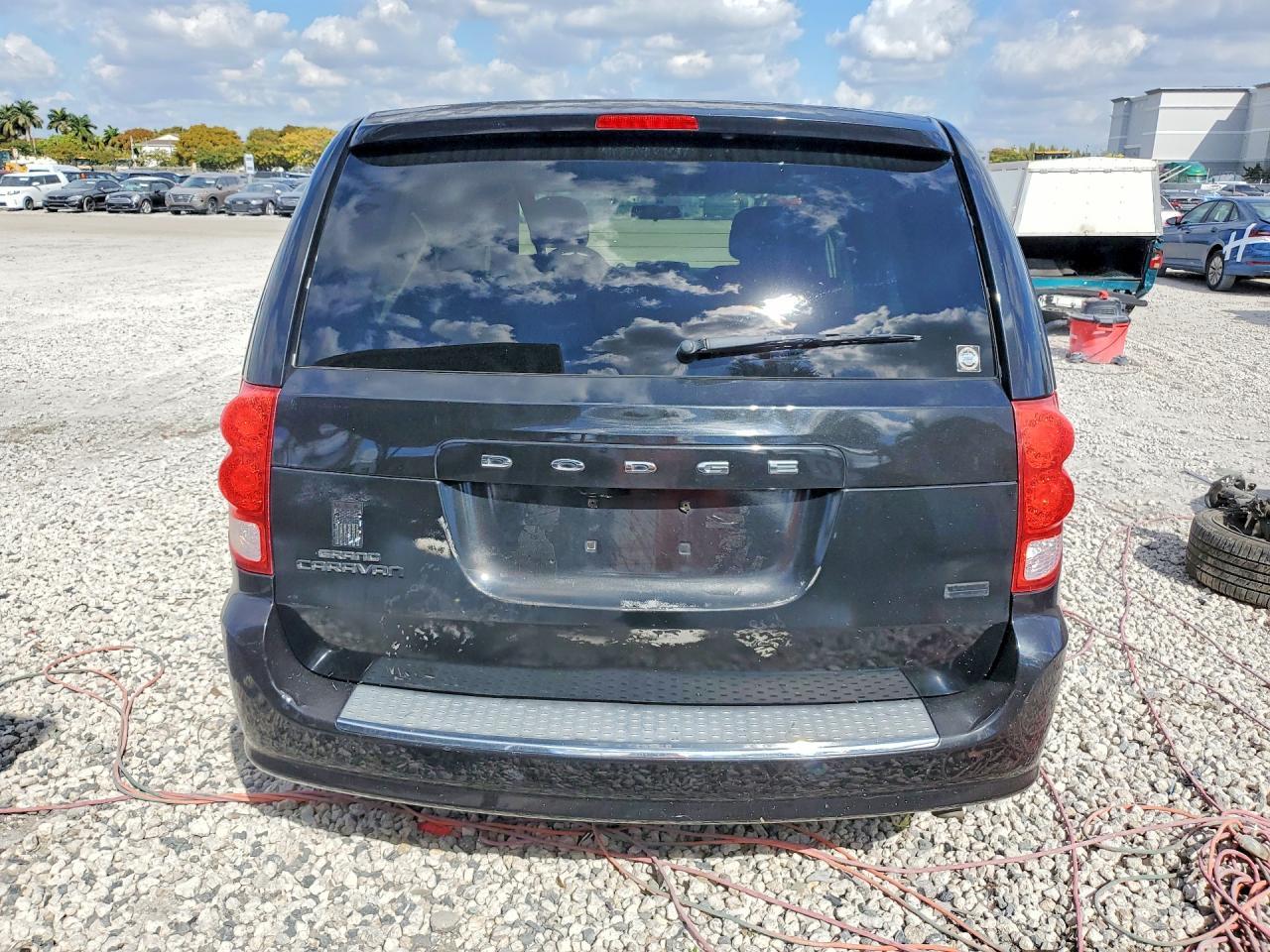 2011 DODGE GRAND CARAVAN