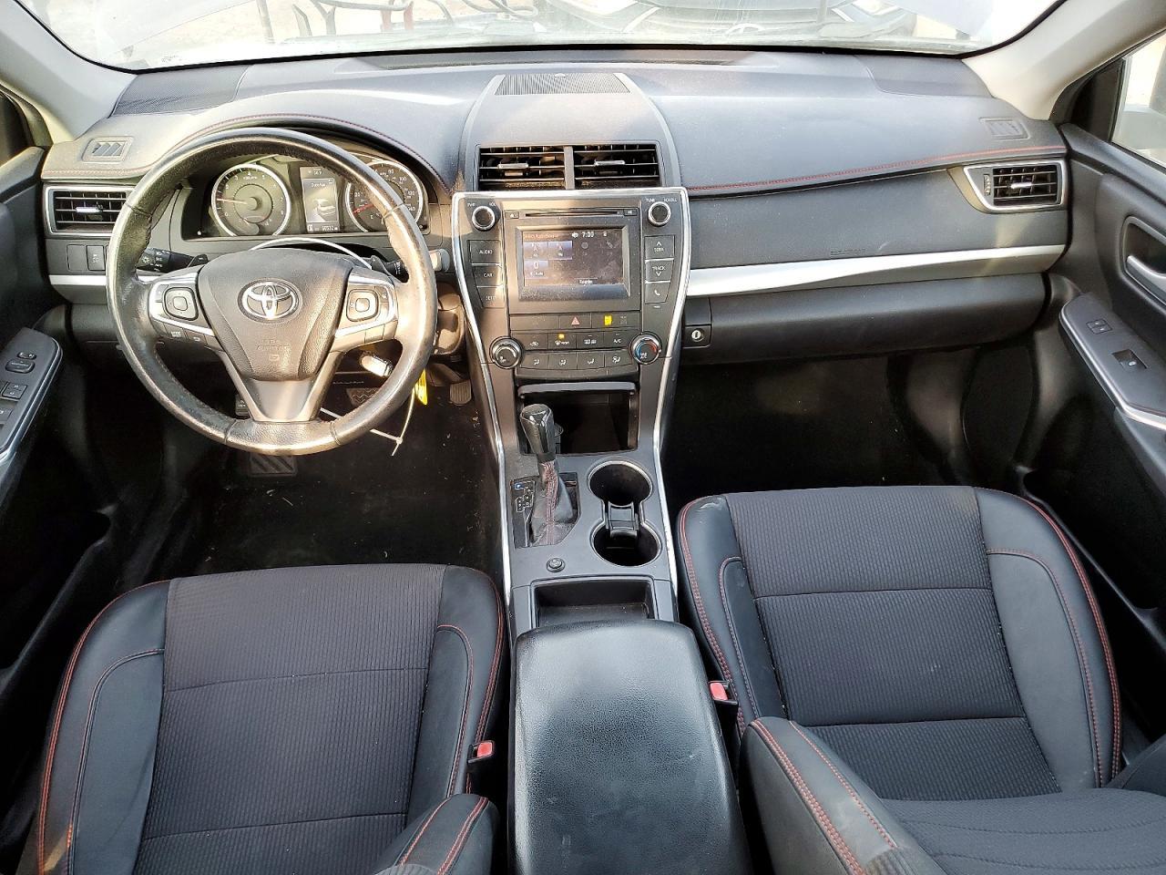2016 TOYOTA CAMRY
