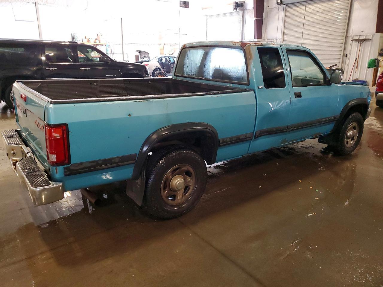 1996 DODGE Dakota