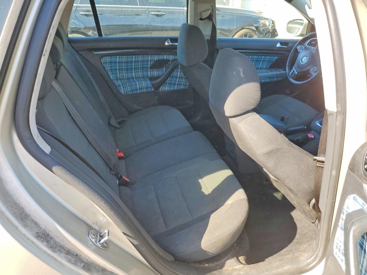 2013 VOLKSWAGEN JETTA