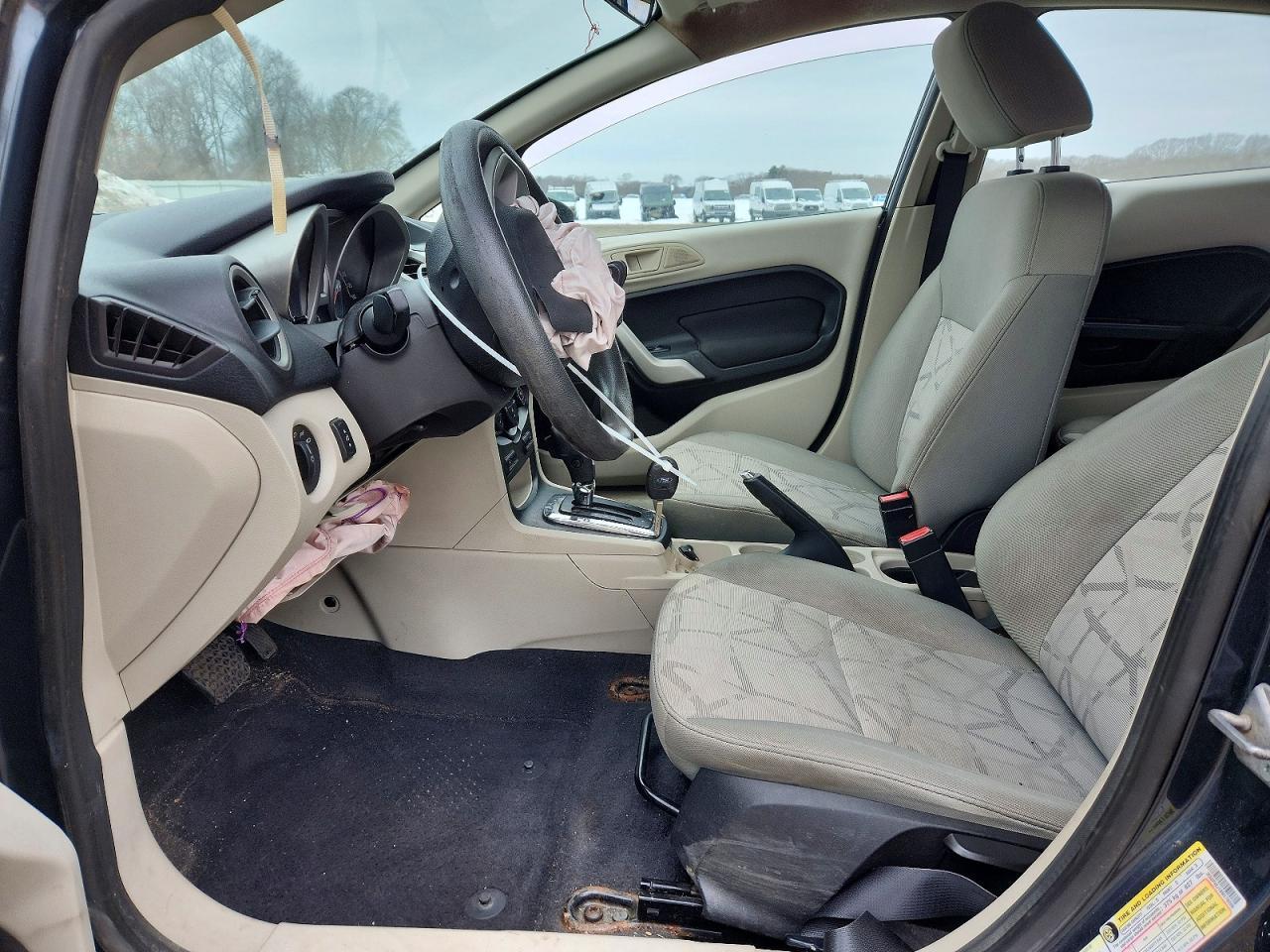 2011 FORD Fiesta
