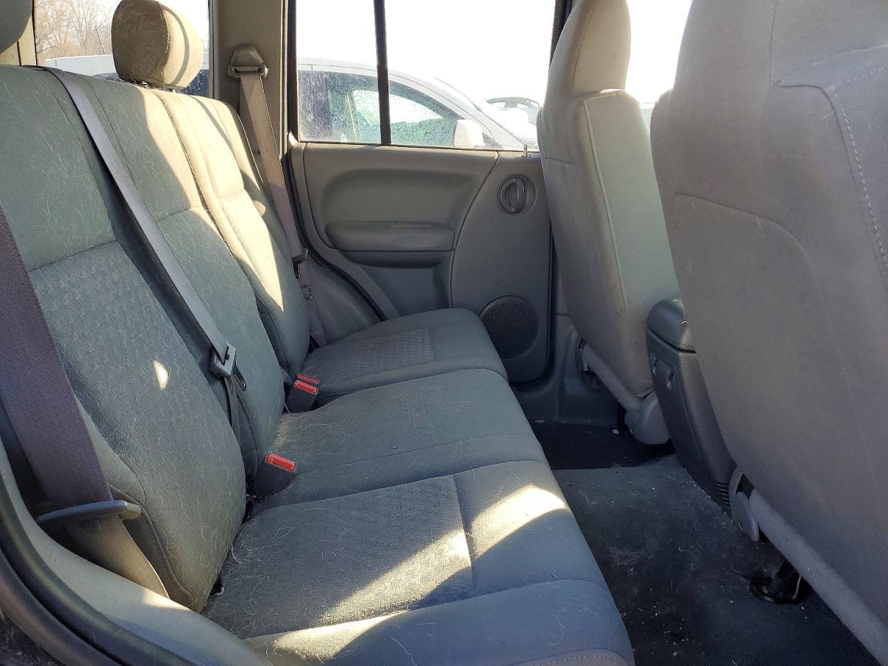2005 JEEP Liberty