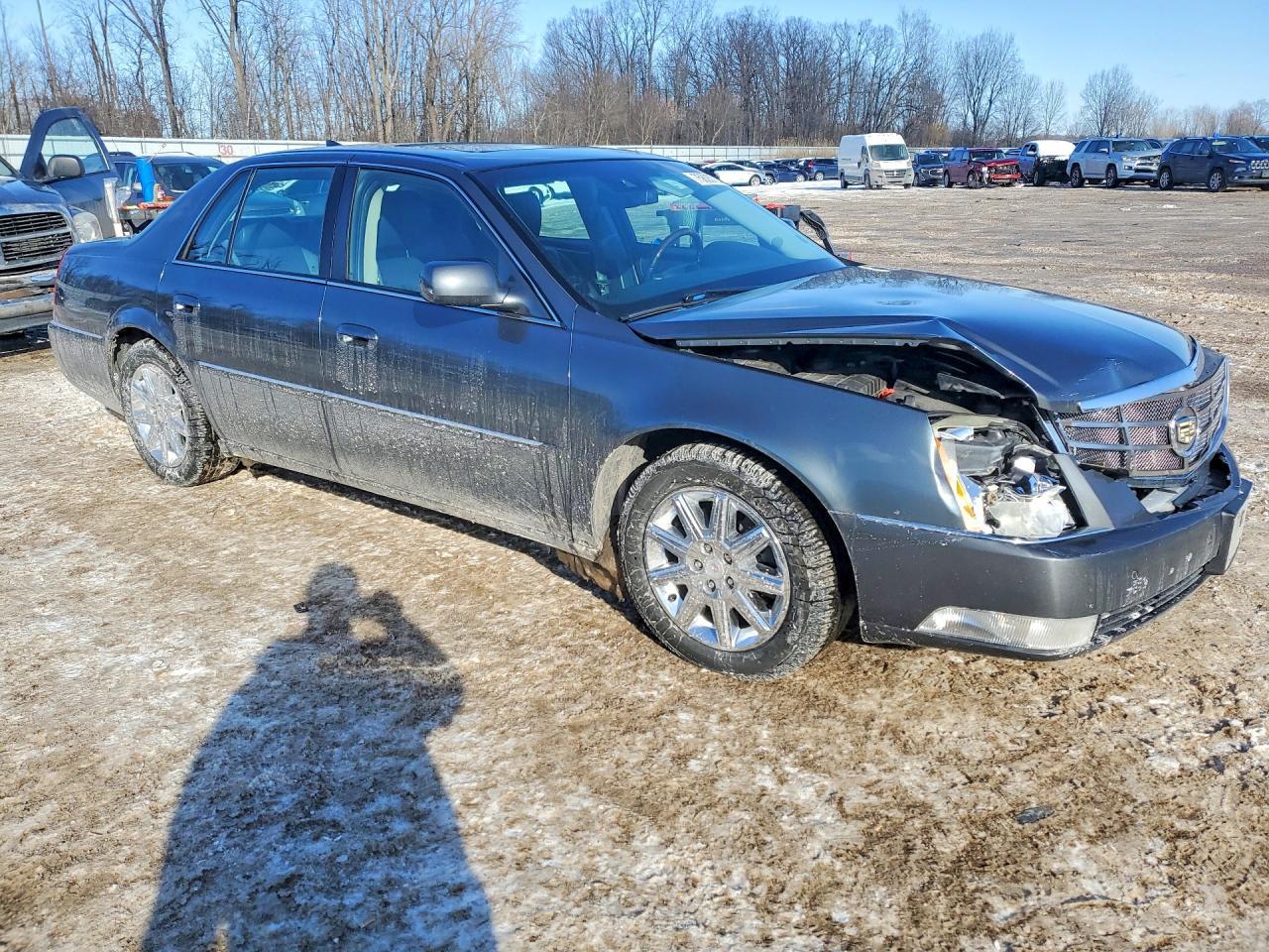2011 CADILLAC DTS