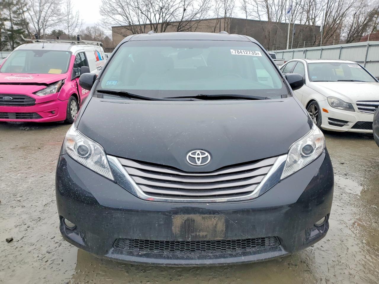 2015 TOYOTA SIENNA
