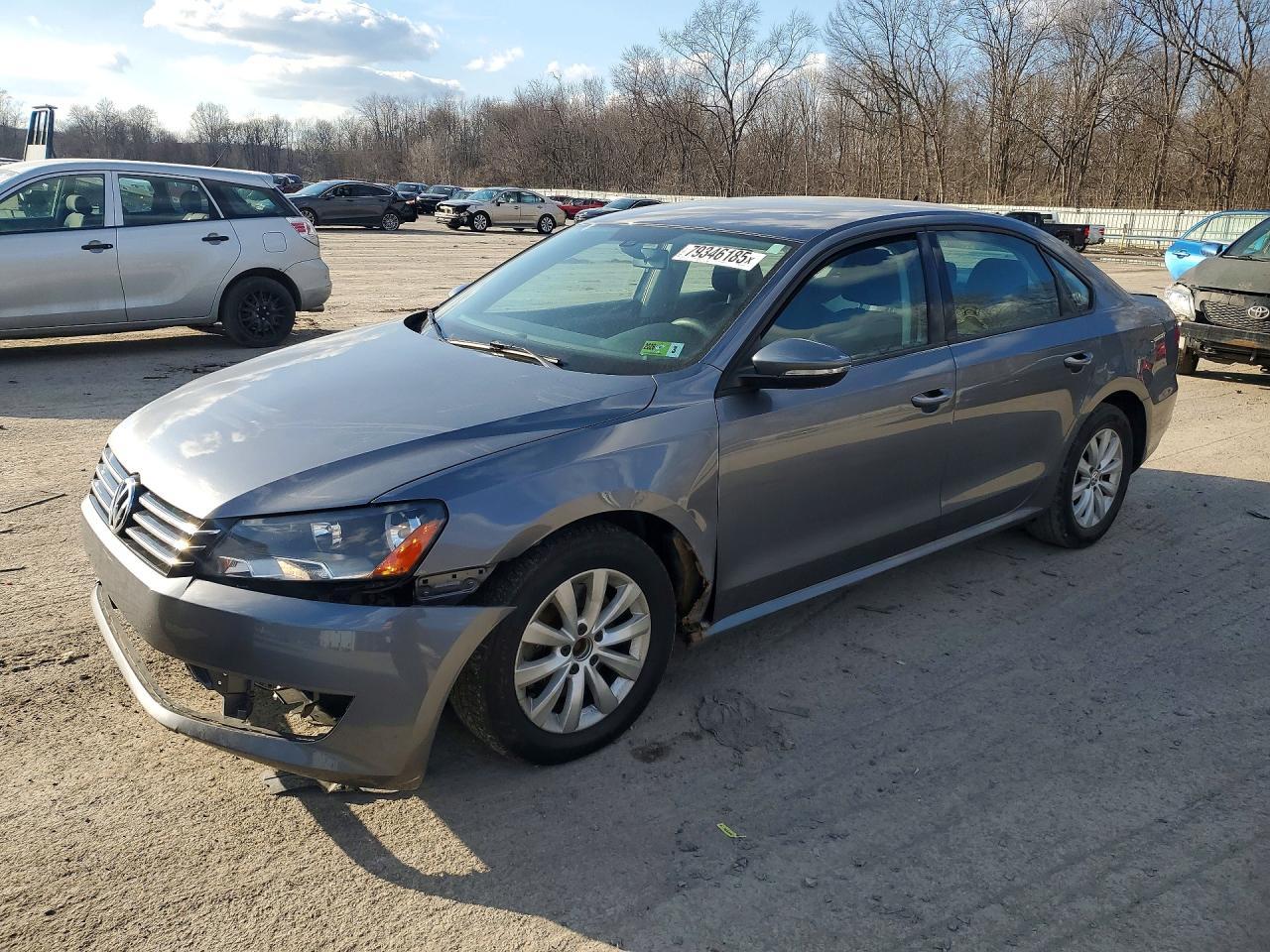 2012 VOLKSWAGEN Passat