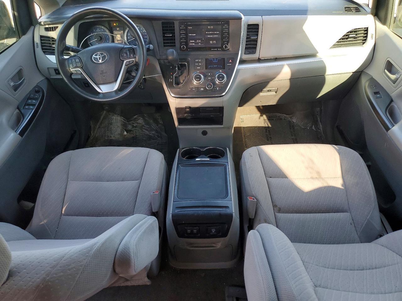 2018 TOYOTA SIENNA