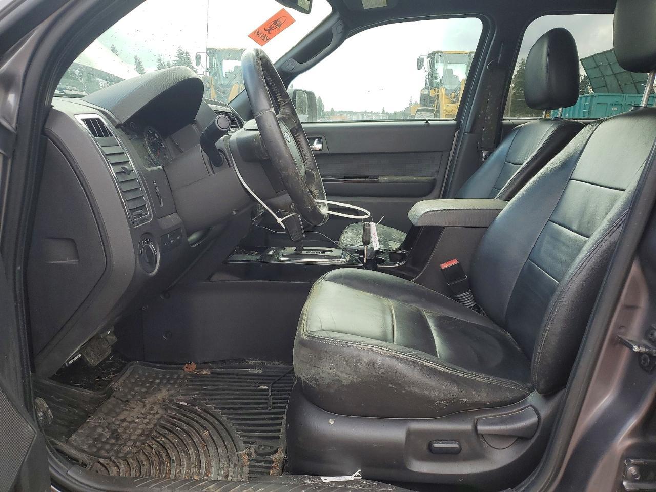 2010 FORD ESCAPE