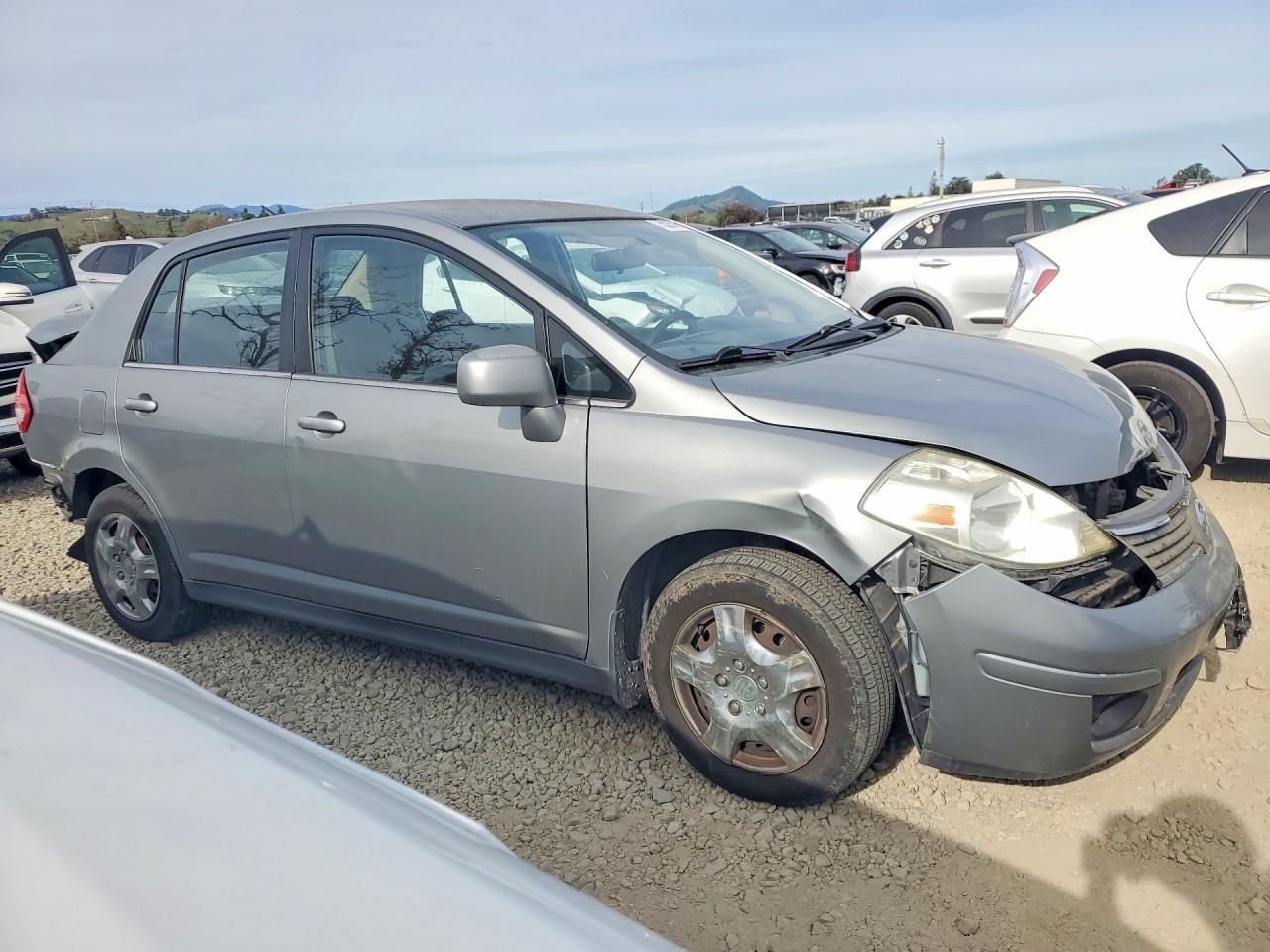 2008 NISSAN VERSA