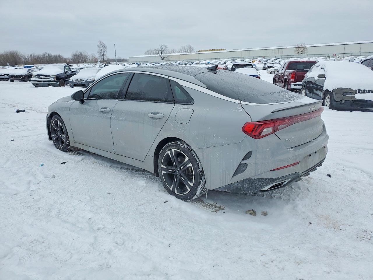 2022 KIA K5