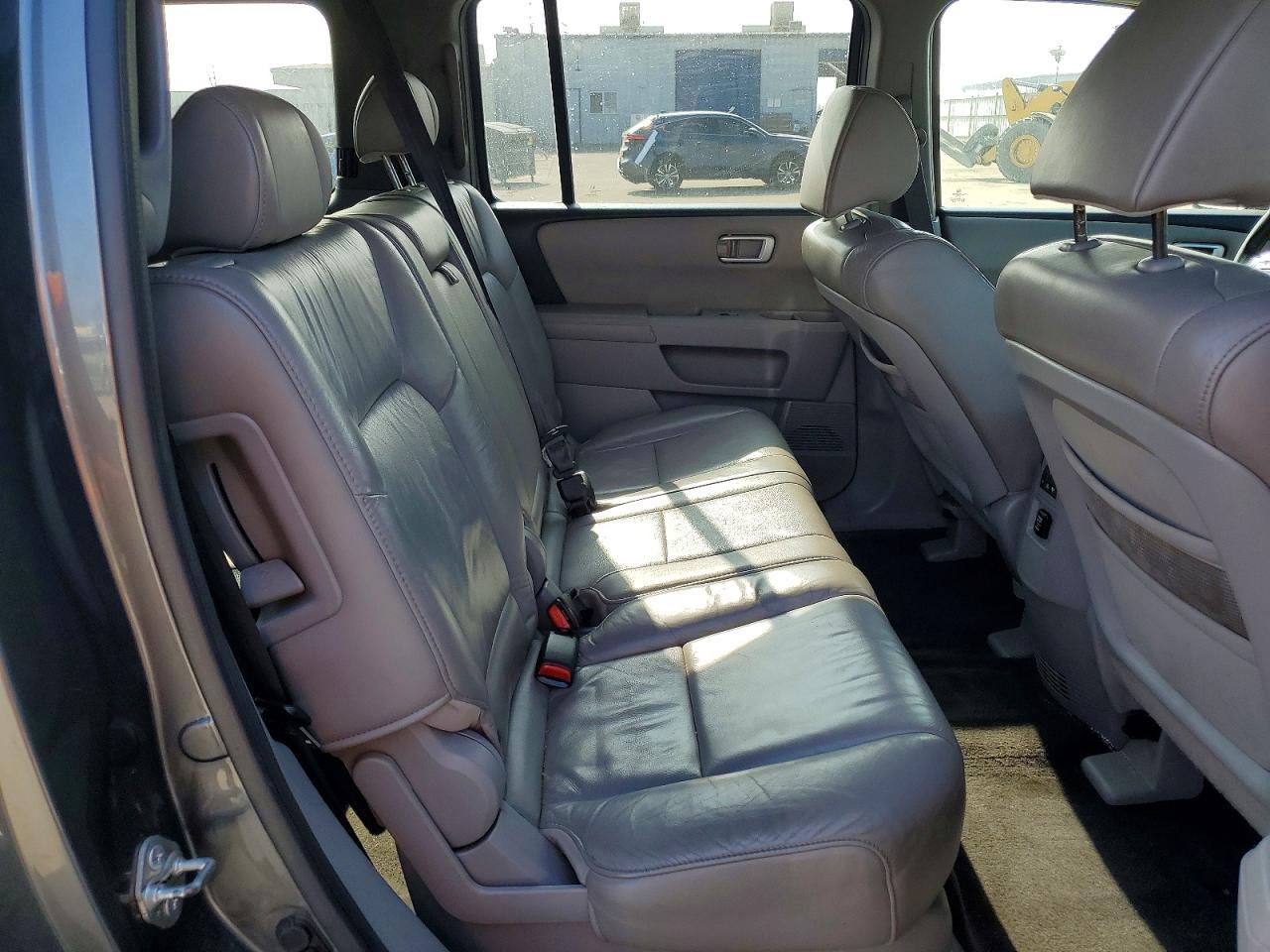 2011 HONDA PILOT