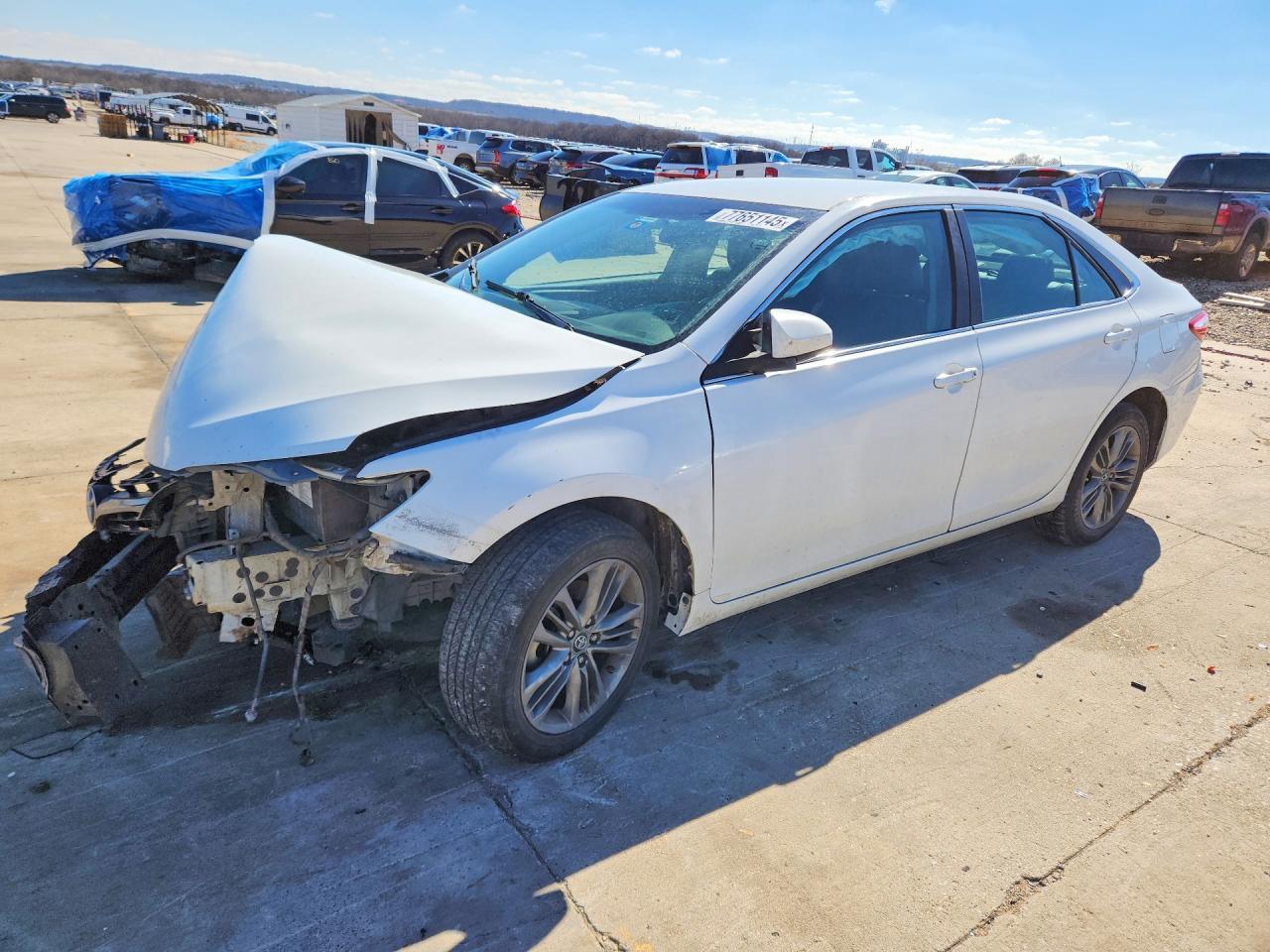 2017 TOYOTA CAMRY