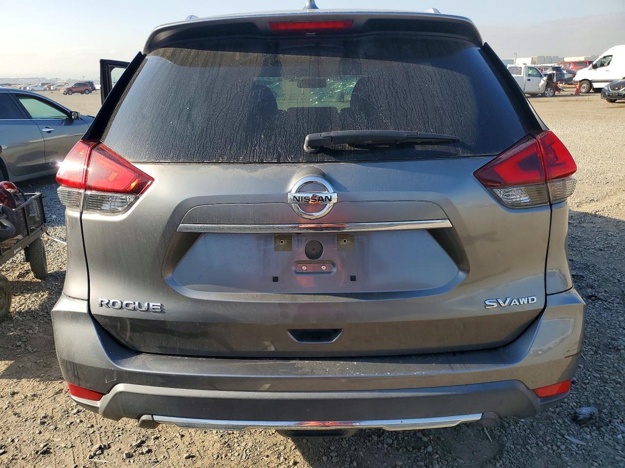 2018 NISSAN ROGUE