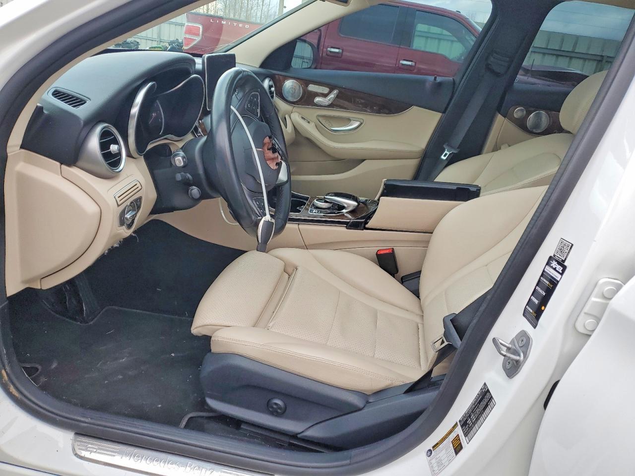 2016 MERCEDES-BENZ C-CLASS