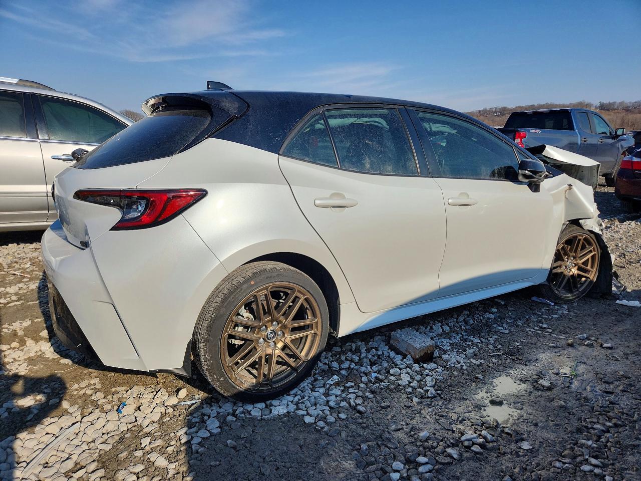 2024 TOYOTA COROLLA