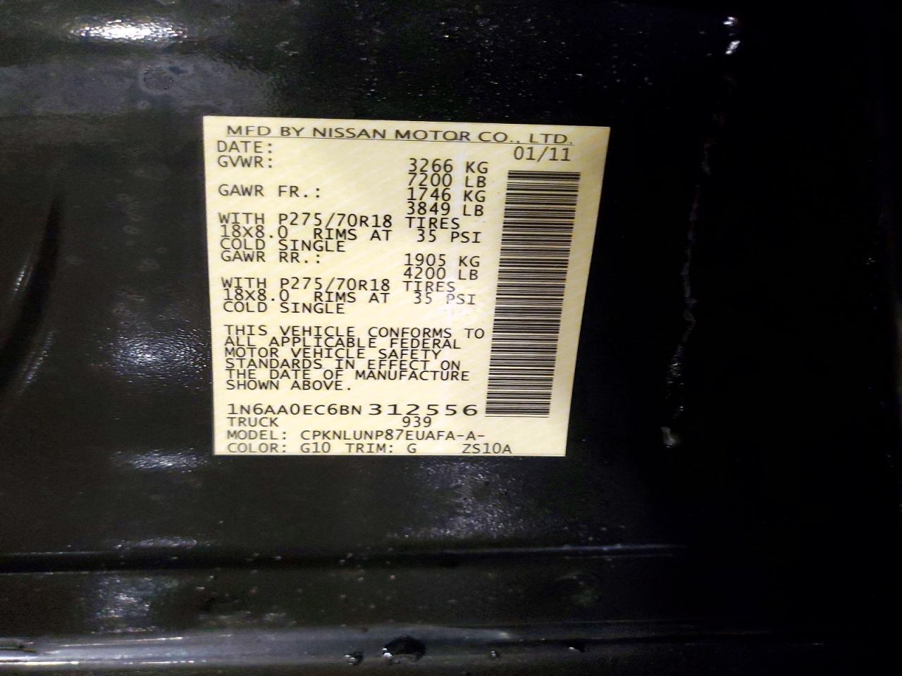 2011 NISSAN Titan