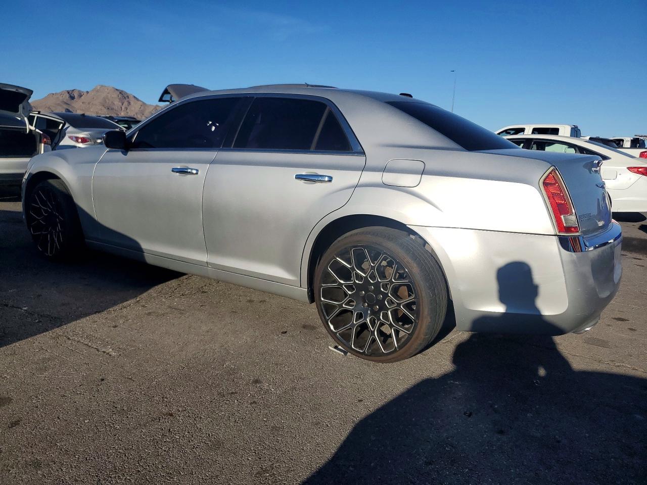 2011 CHRYSLER 300
