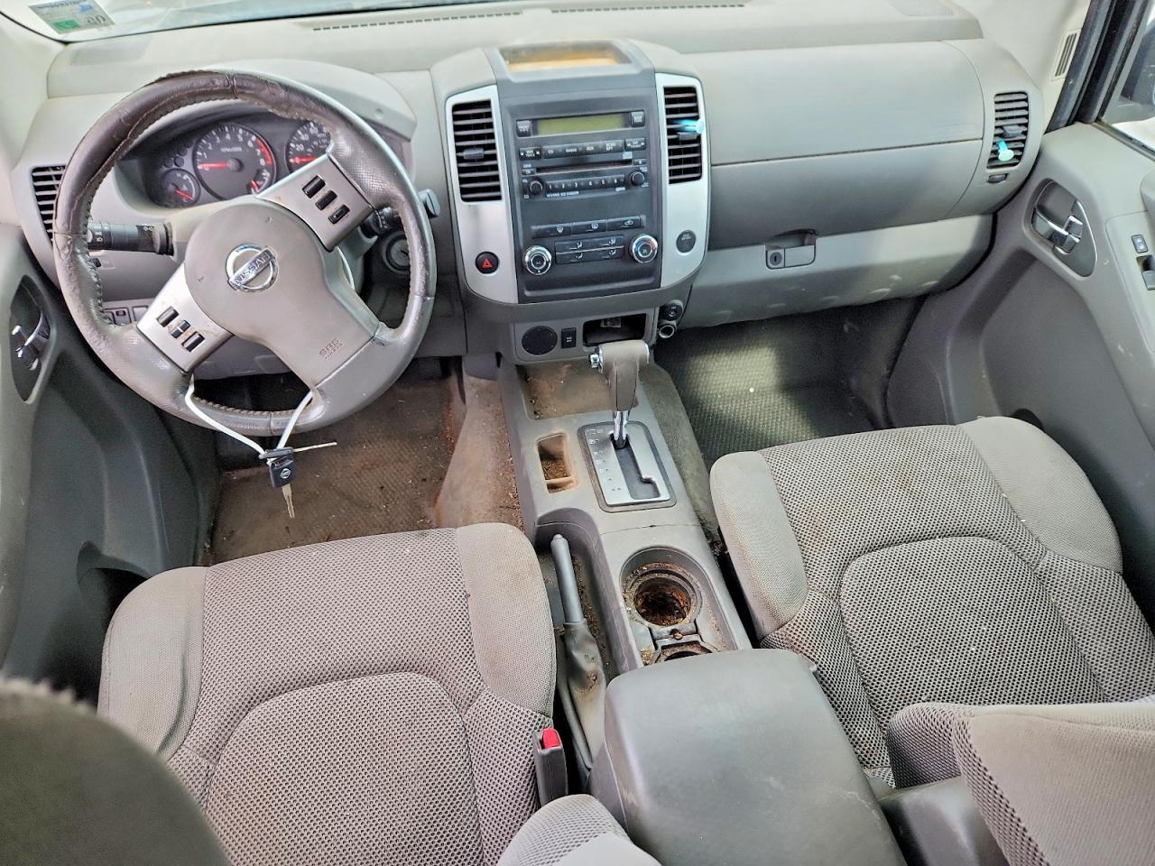 2011 NISSAN Frontier