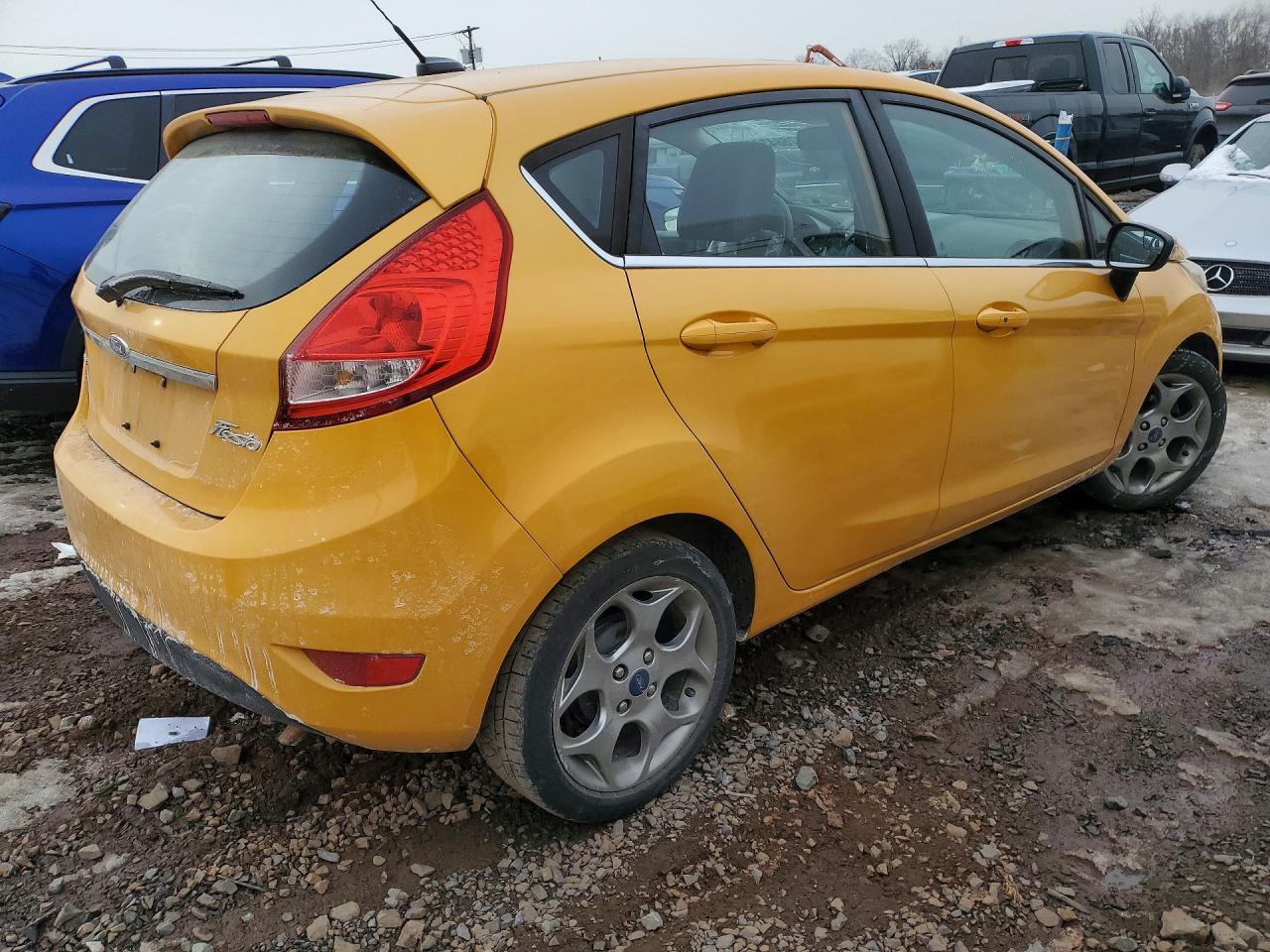 2012 FORD Fiesta