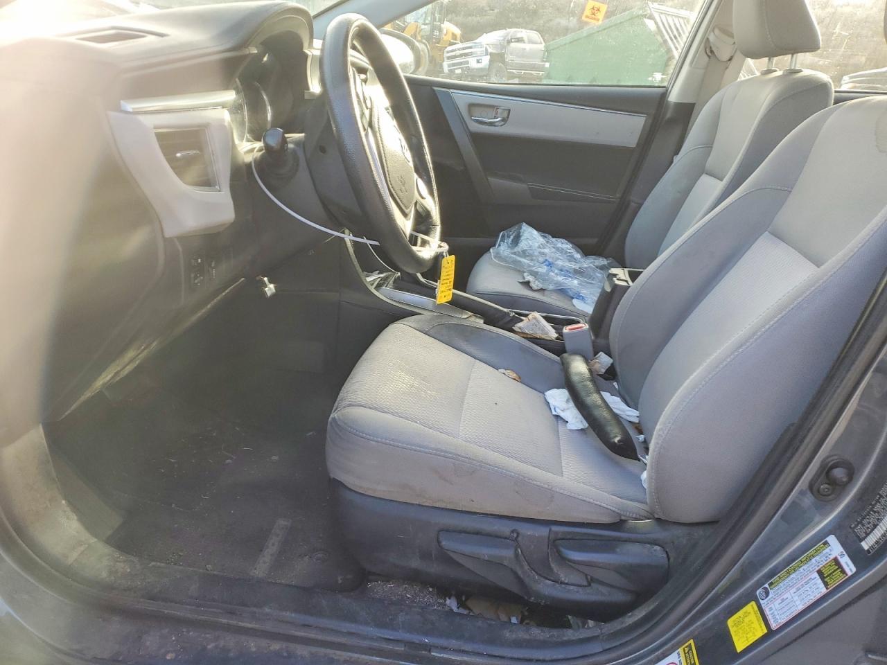 2015 TOYOTA COROLLA