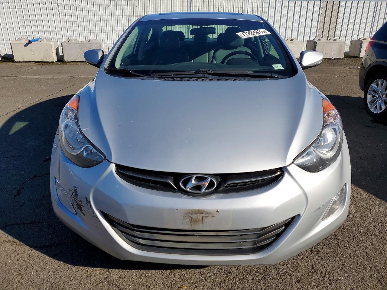 2011 HYUNDAI ELANTRA