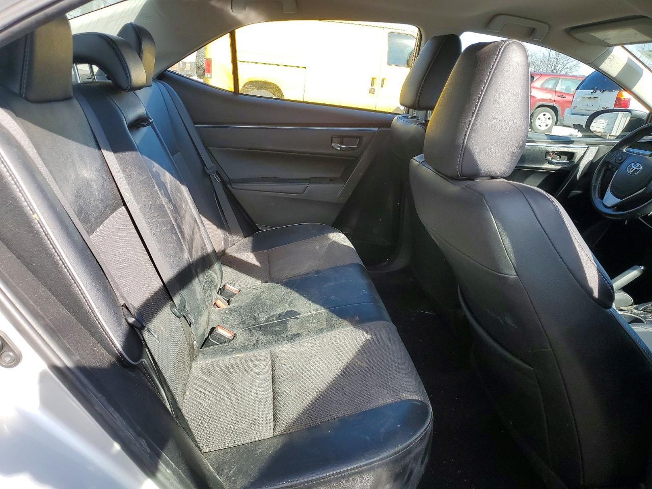 2016 TOYOTA COROLLA