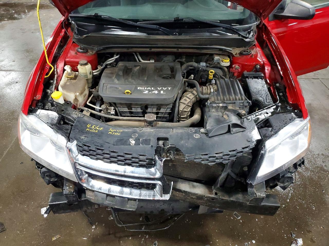 2013 DODGE Avenger