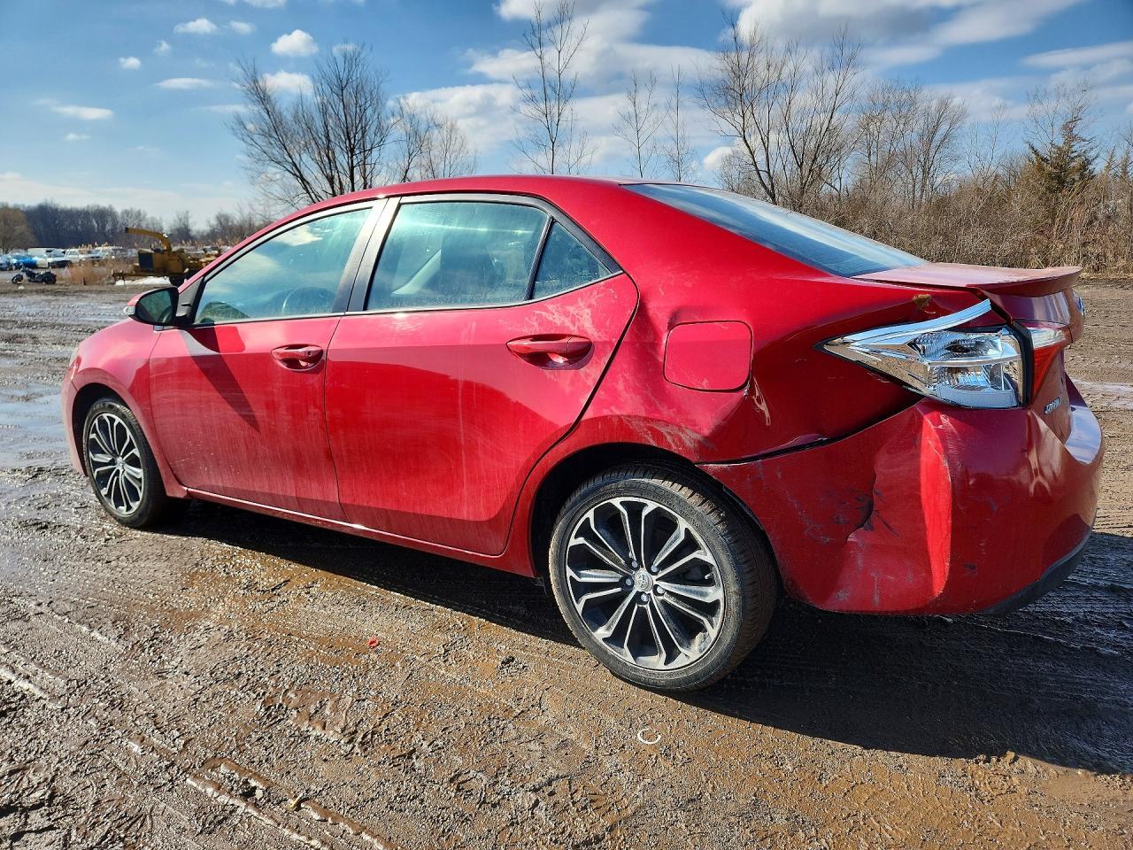 2015 TOYOTA COROLLA