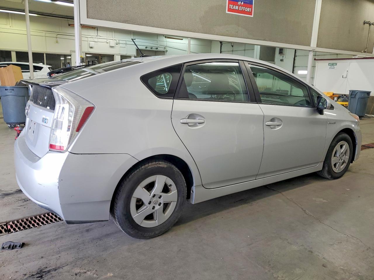 2010 TOYOTA PRIUS