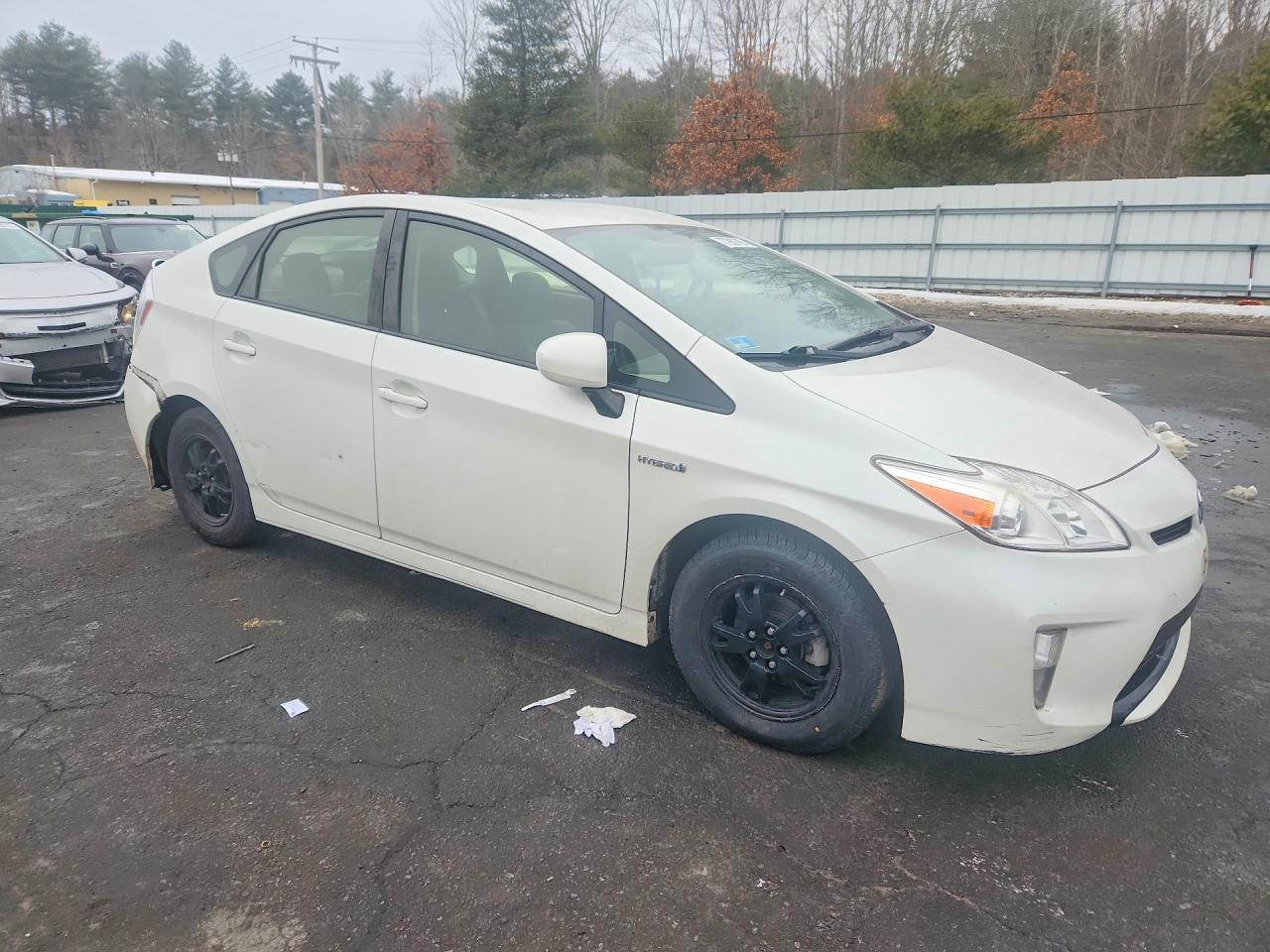 2015 TOYOTA PRIUS