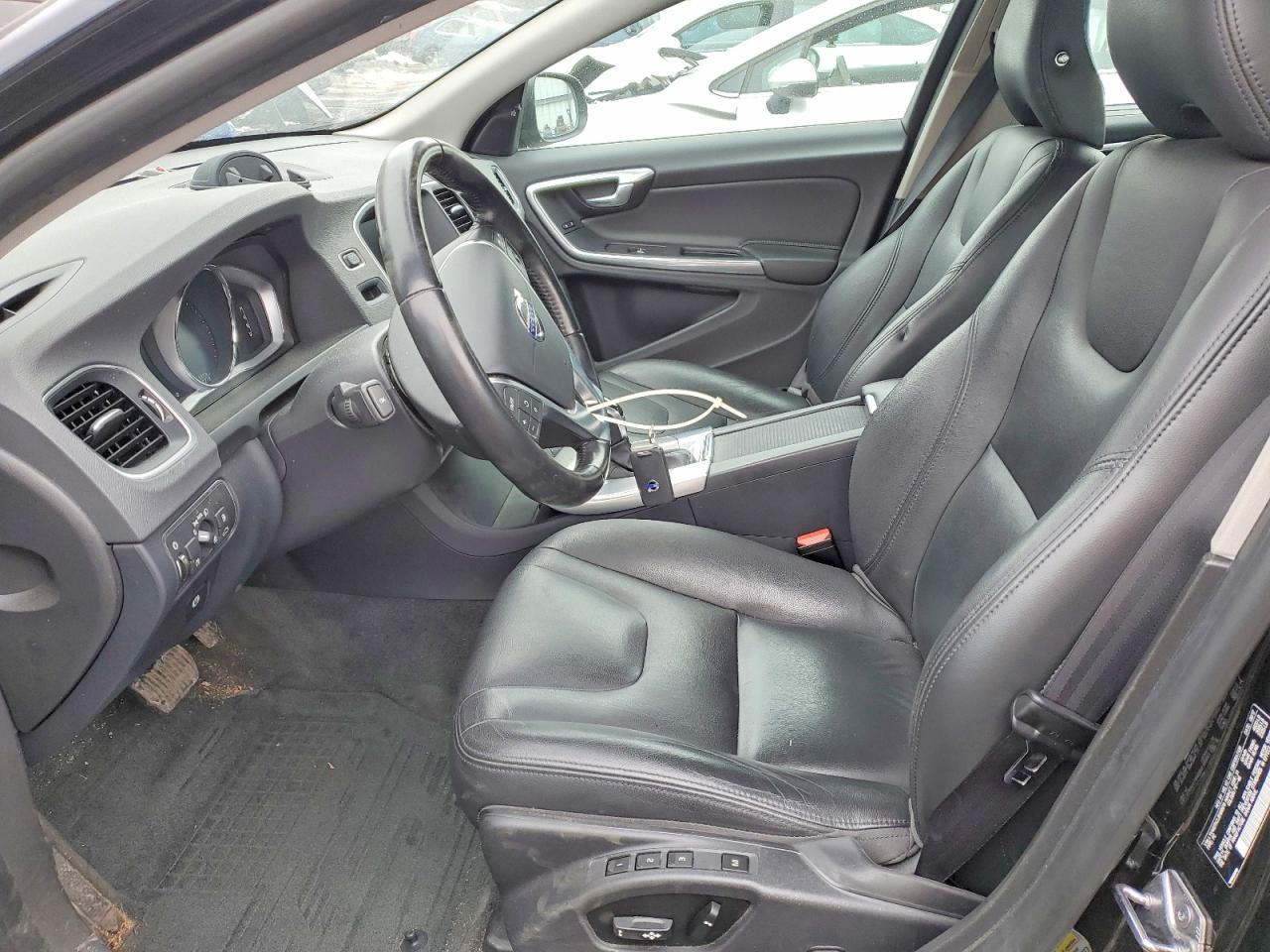 2018 VOLVO S60