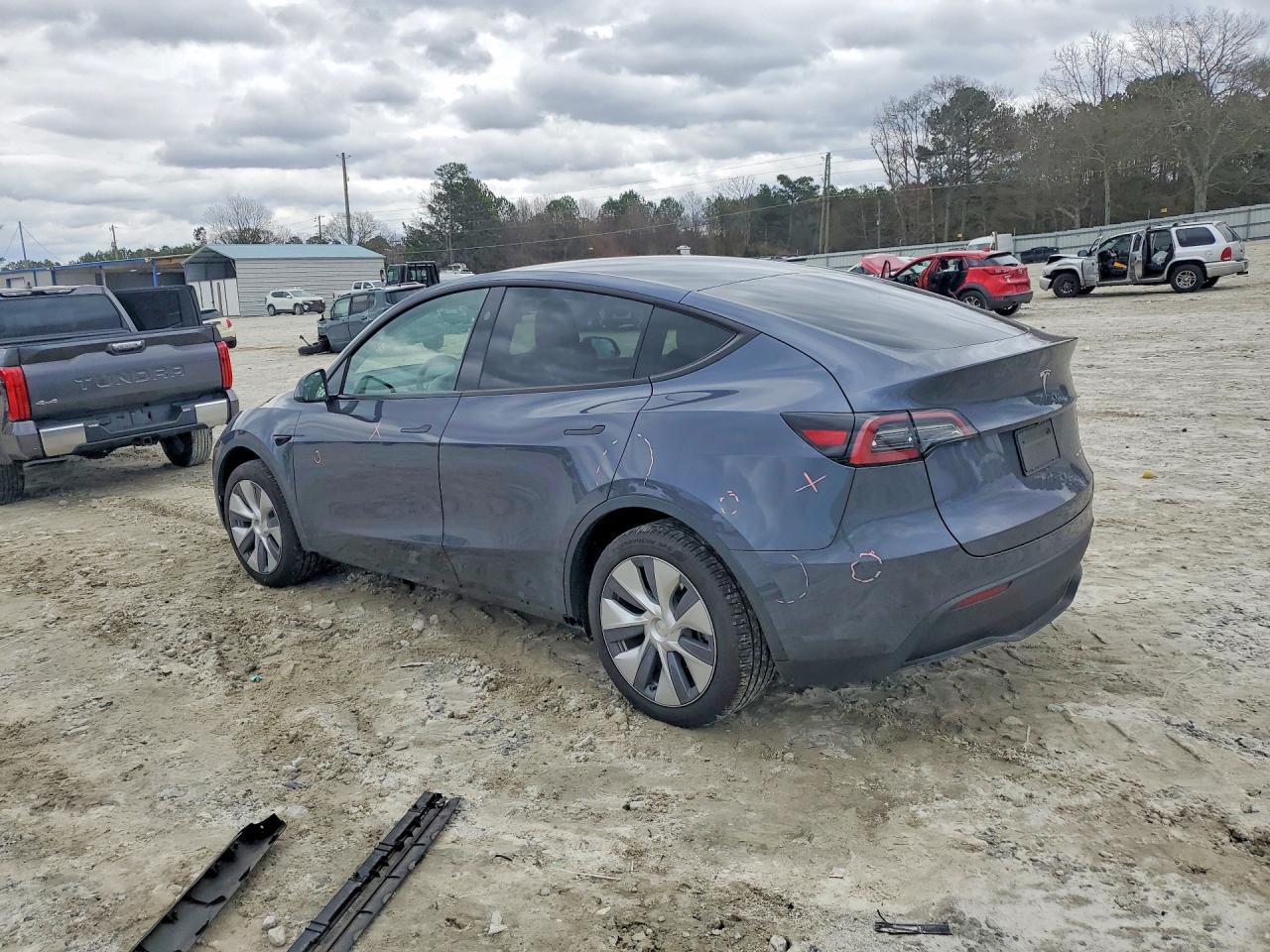 2023 TESLA MODEL Y