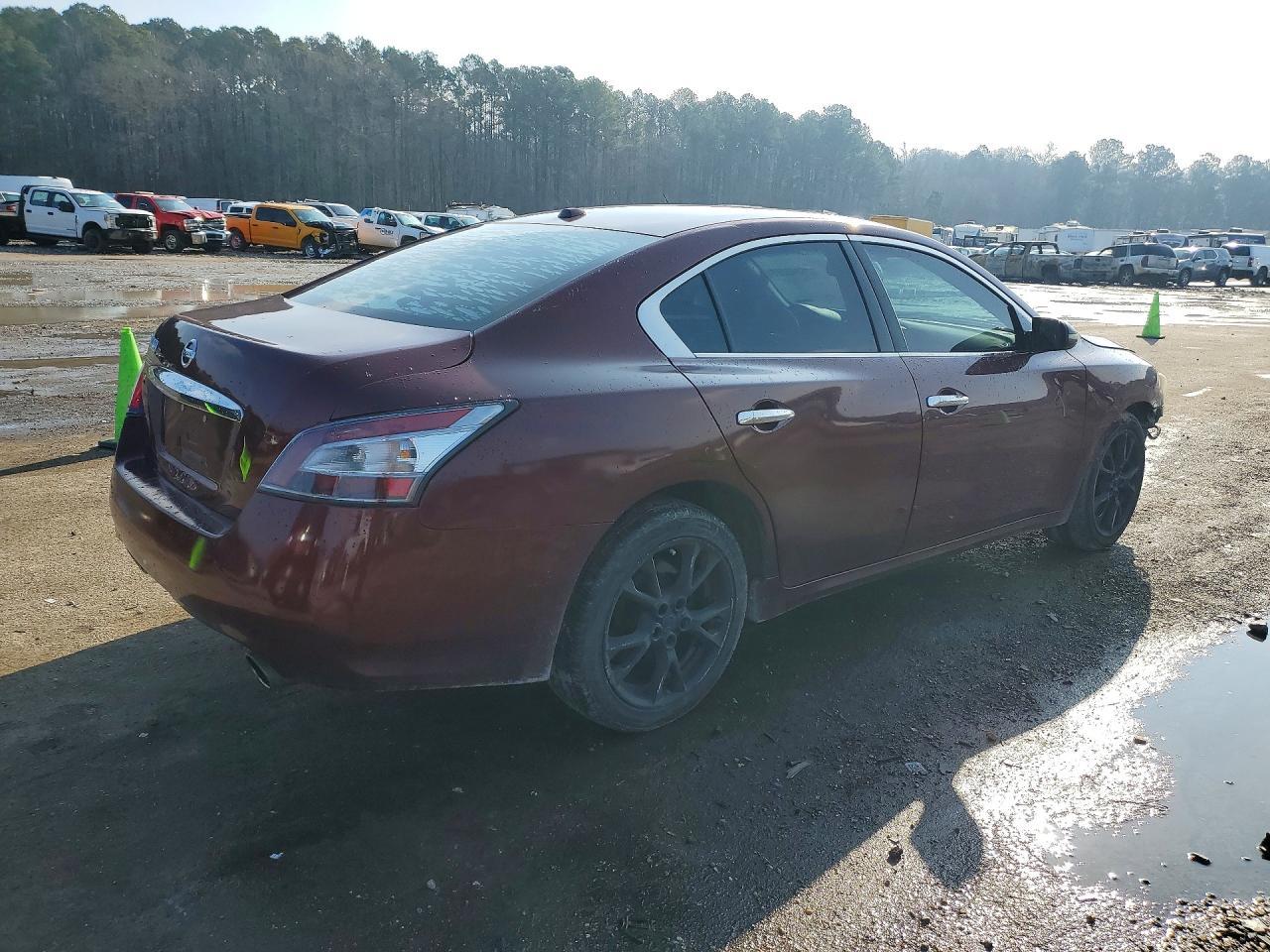 2013 NISSAN Maxima