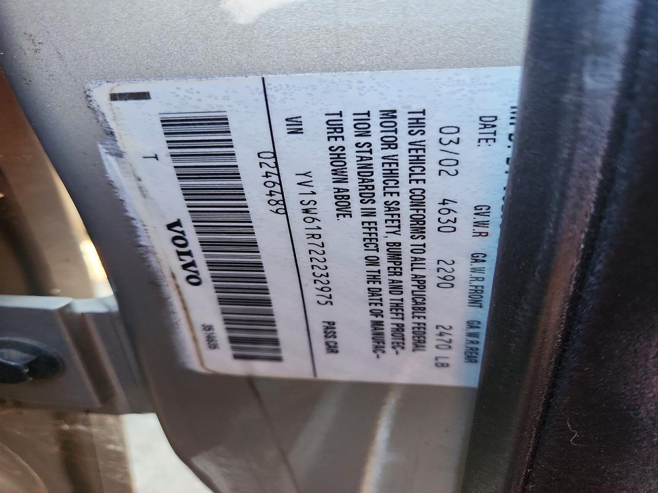 2002 VOLVO V70