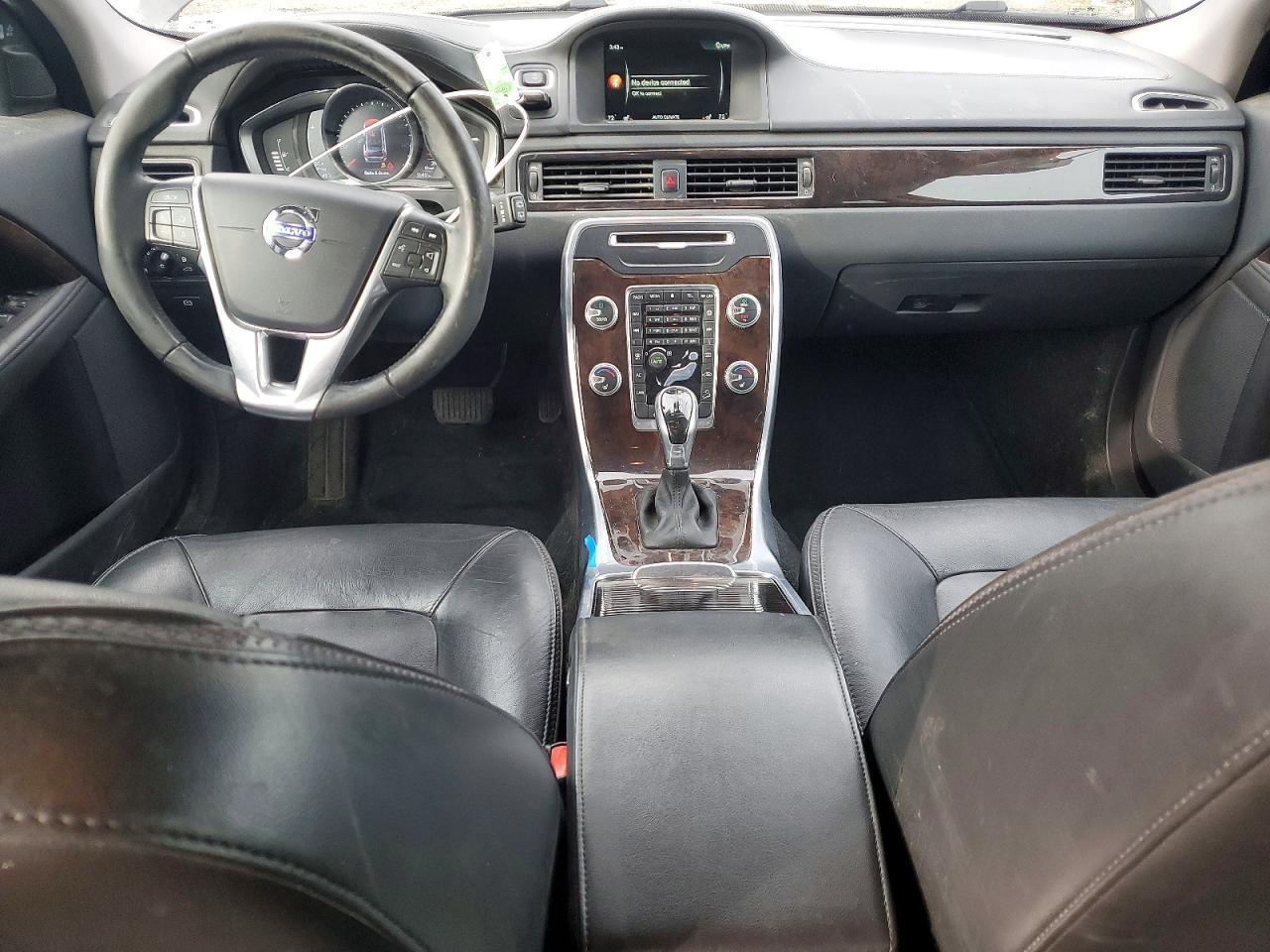 2016 VOLVO XC70