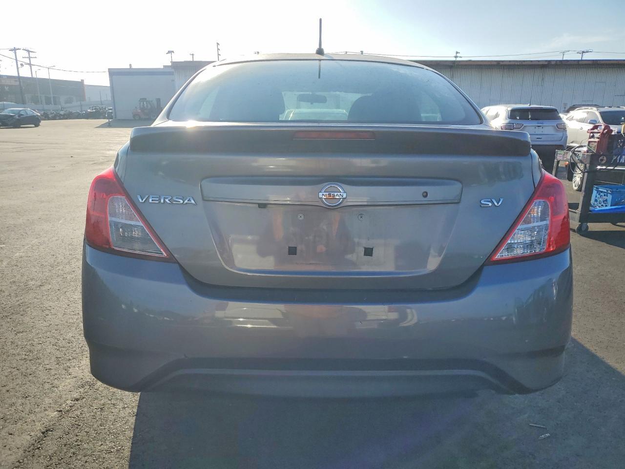 2019 NISSAN VERSA