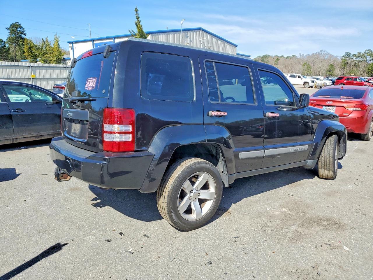 2012 JEEP Liberty
