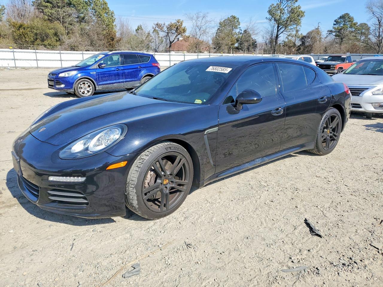 2016 PORSCHE Panamera