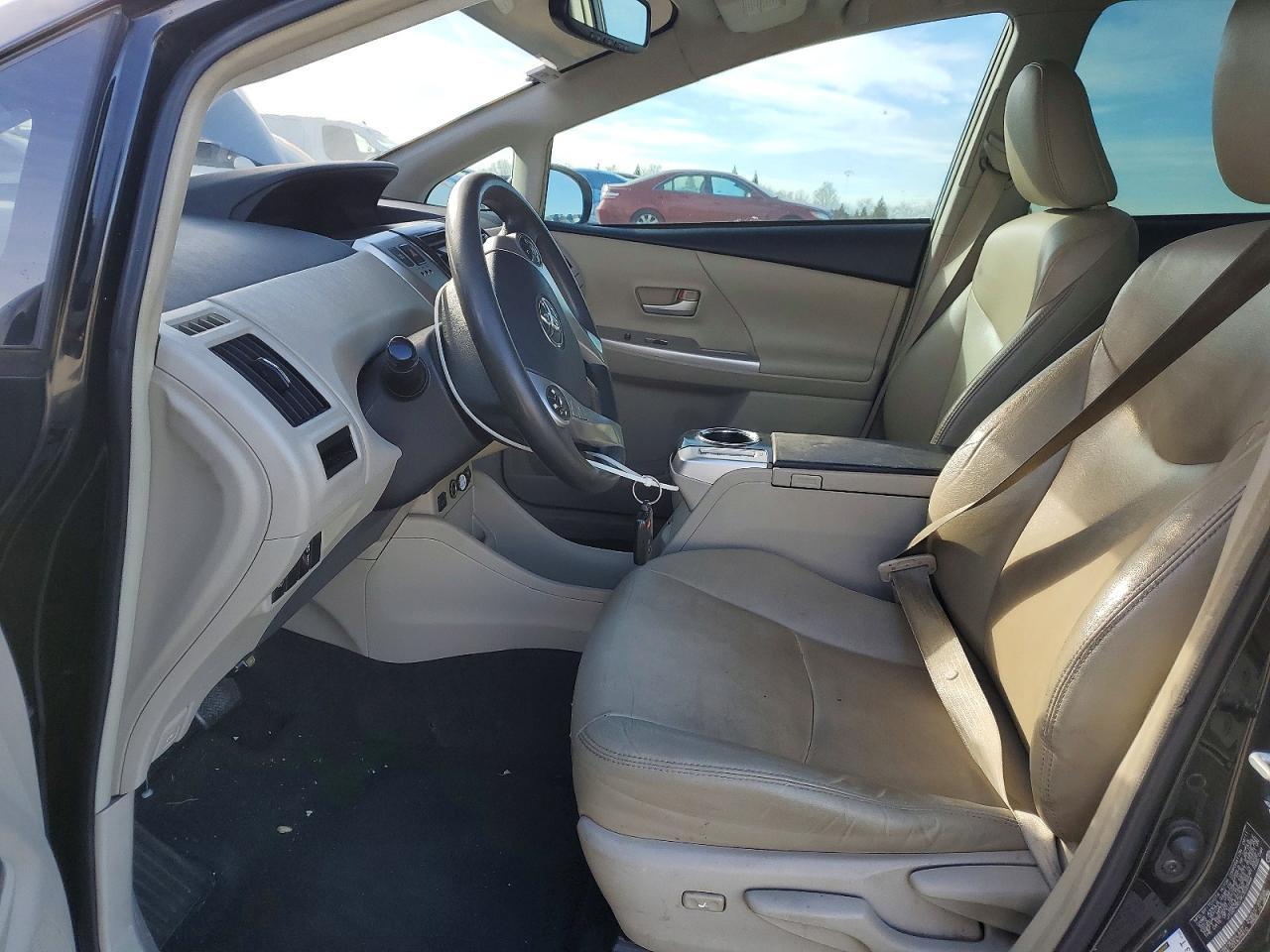 2012 TOYOTA PRIUS V