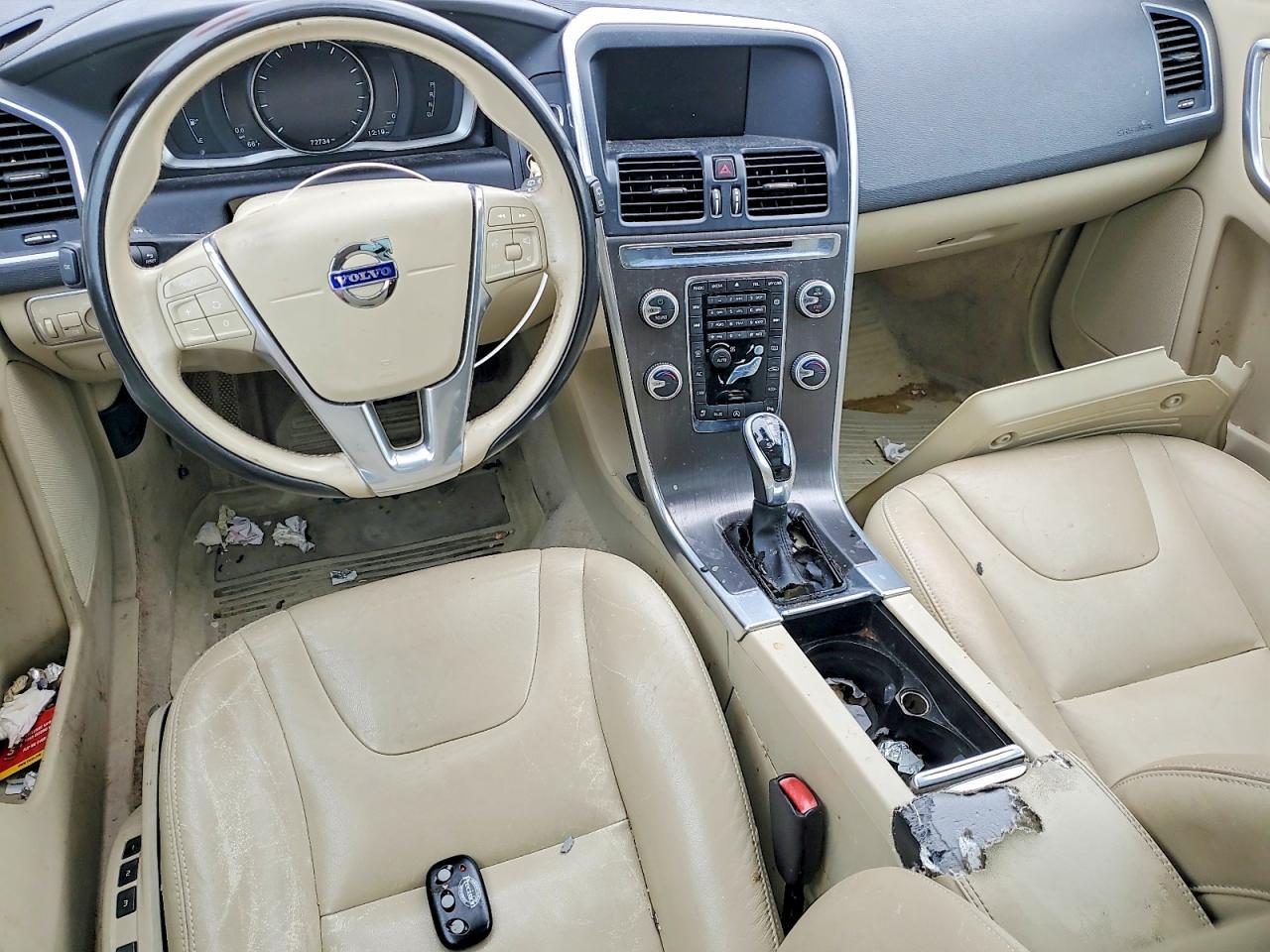 2016 VOLVO XC60