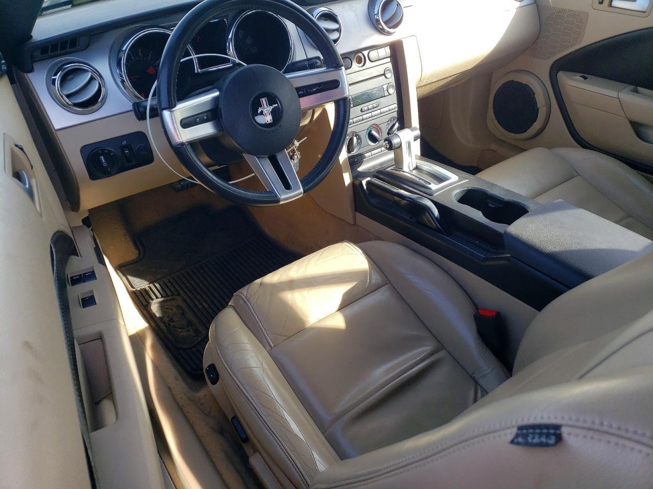 2005 FORD MUSTANG
