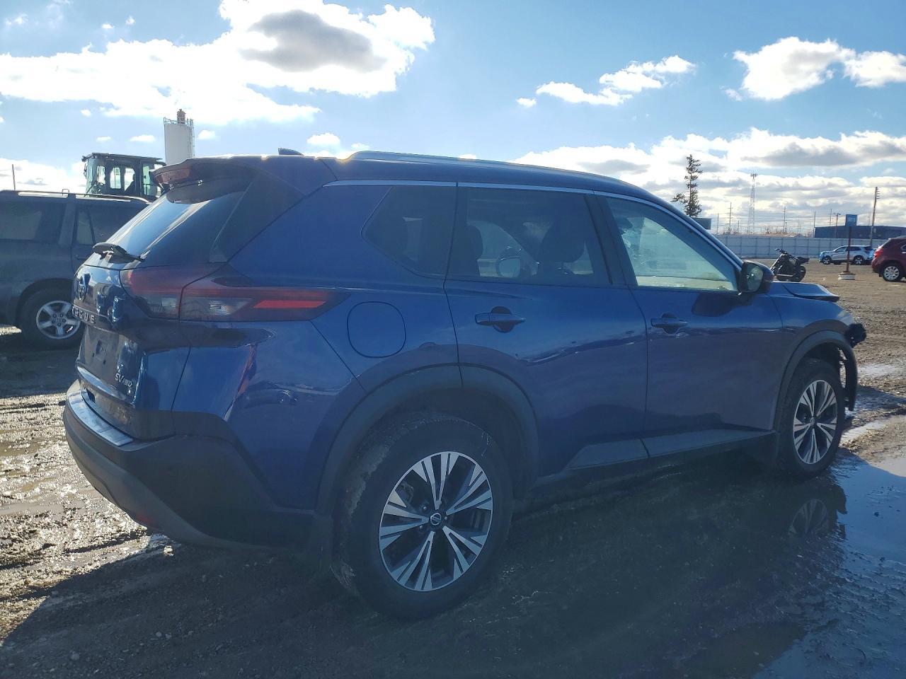 2021 NISSAN