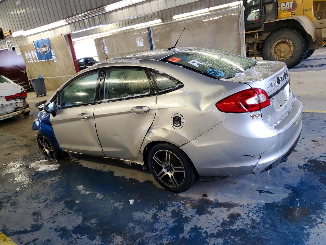 2011 FORD Fiesta