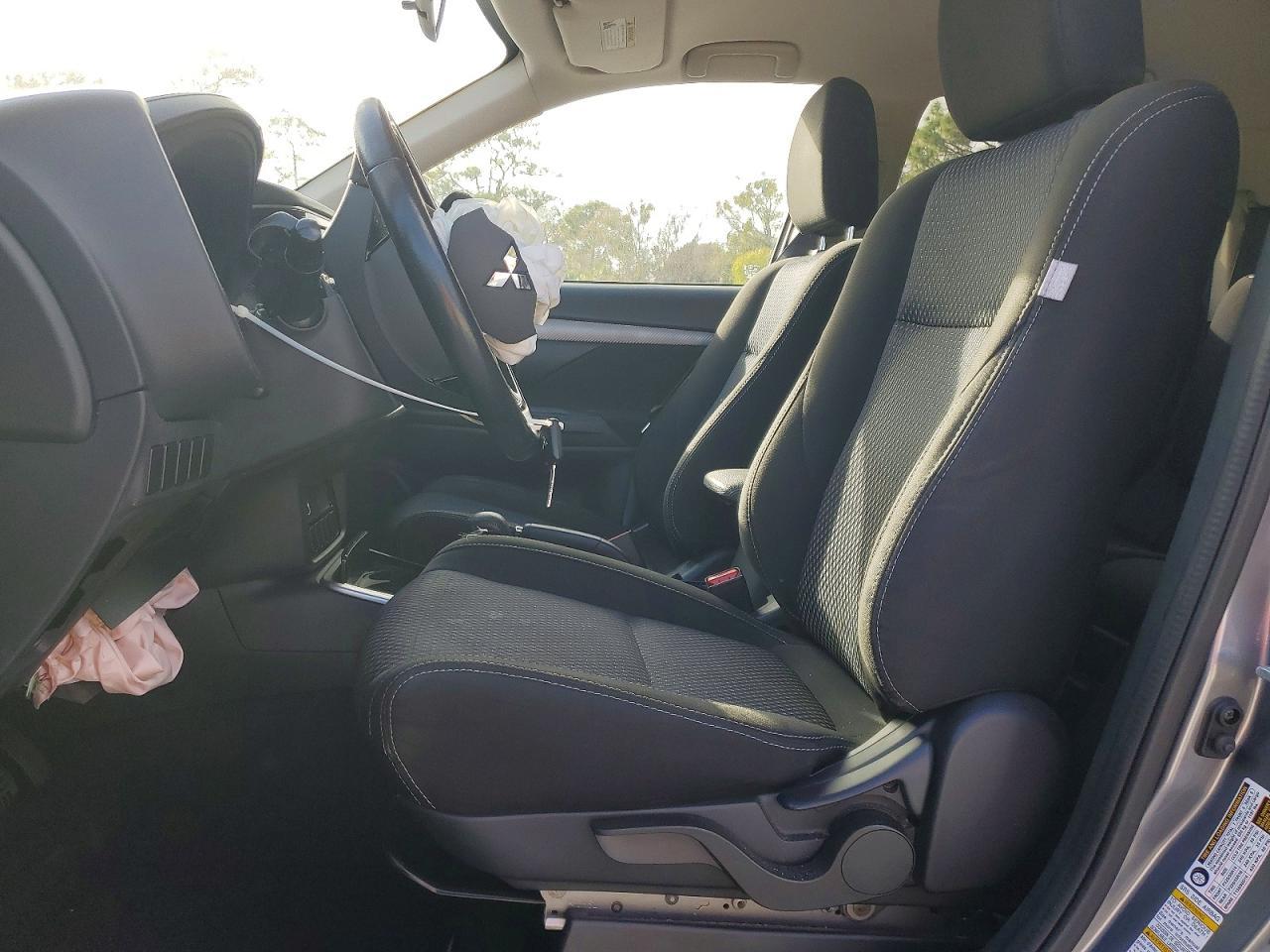 2017 MITSUBISHI outlander