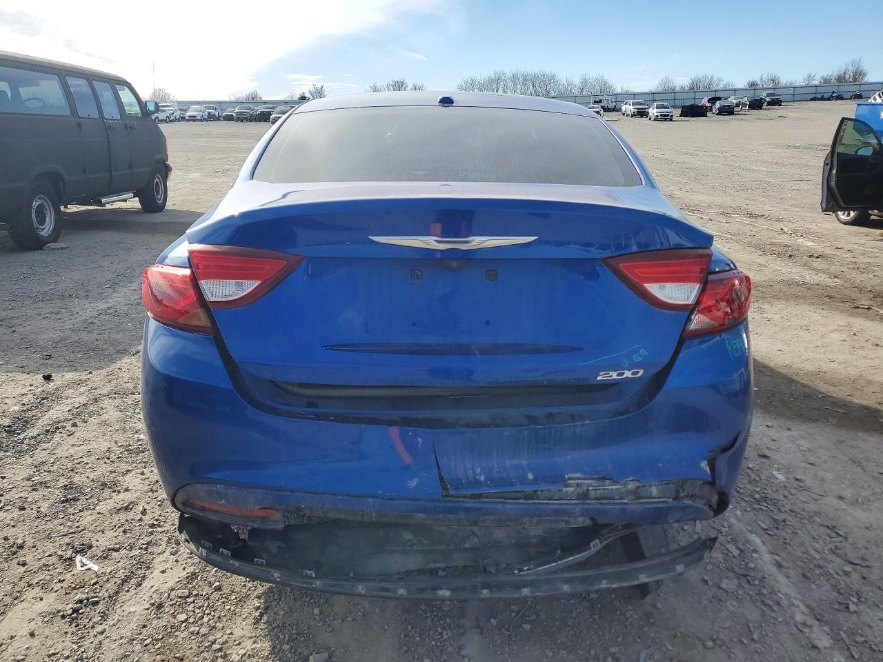 2015 CHRYSLER 200