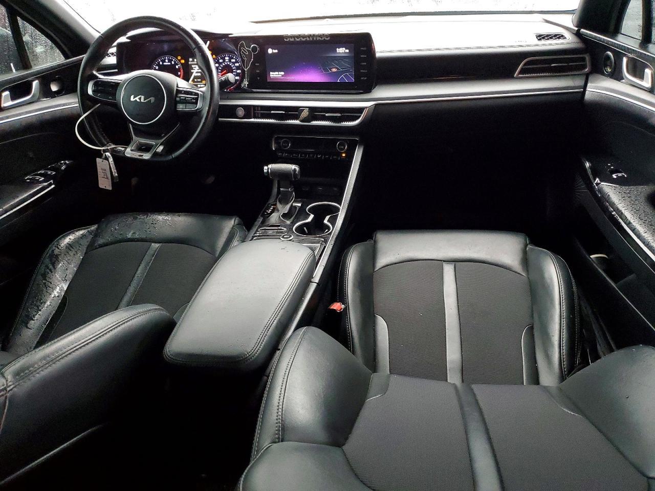 2022 KIA K5