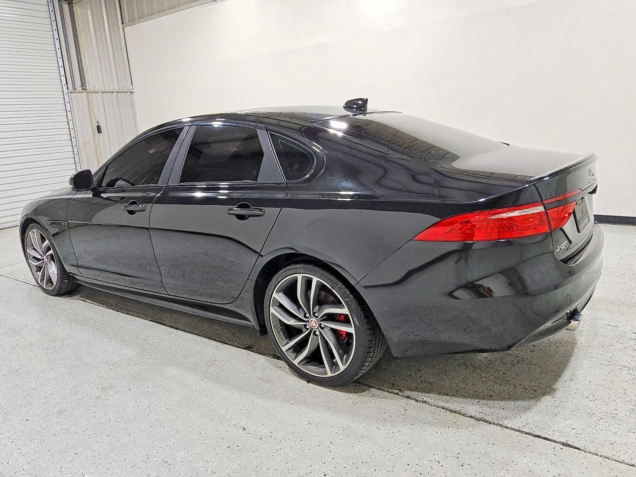 2017 JAGUAR XF