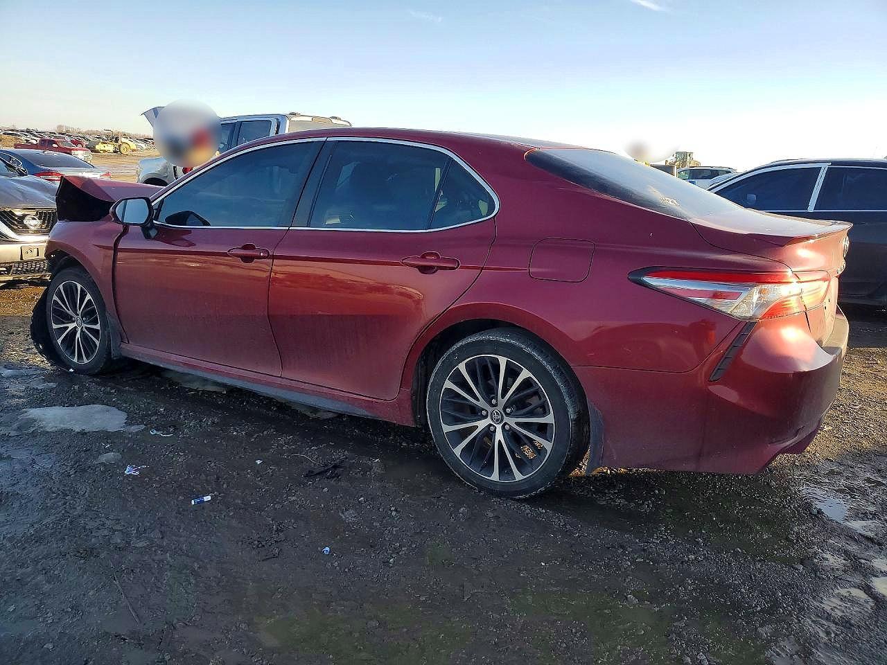2018 TOYOTA CAMRY