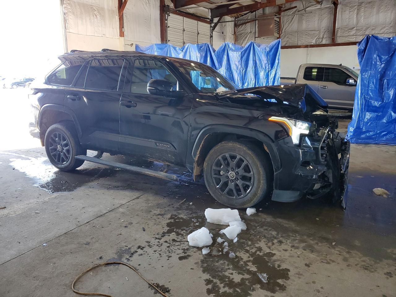 2024 TOYOTA Sequoia