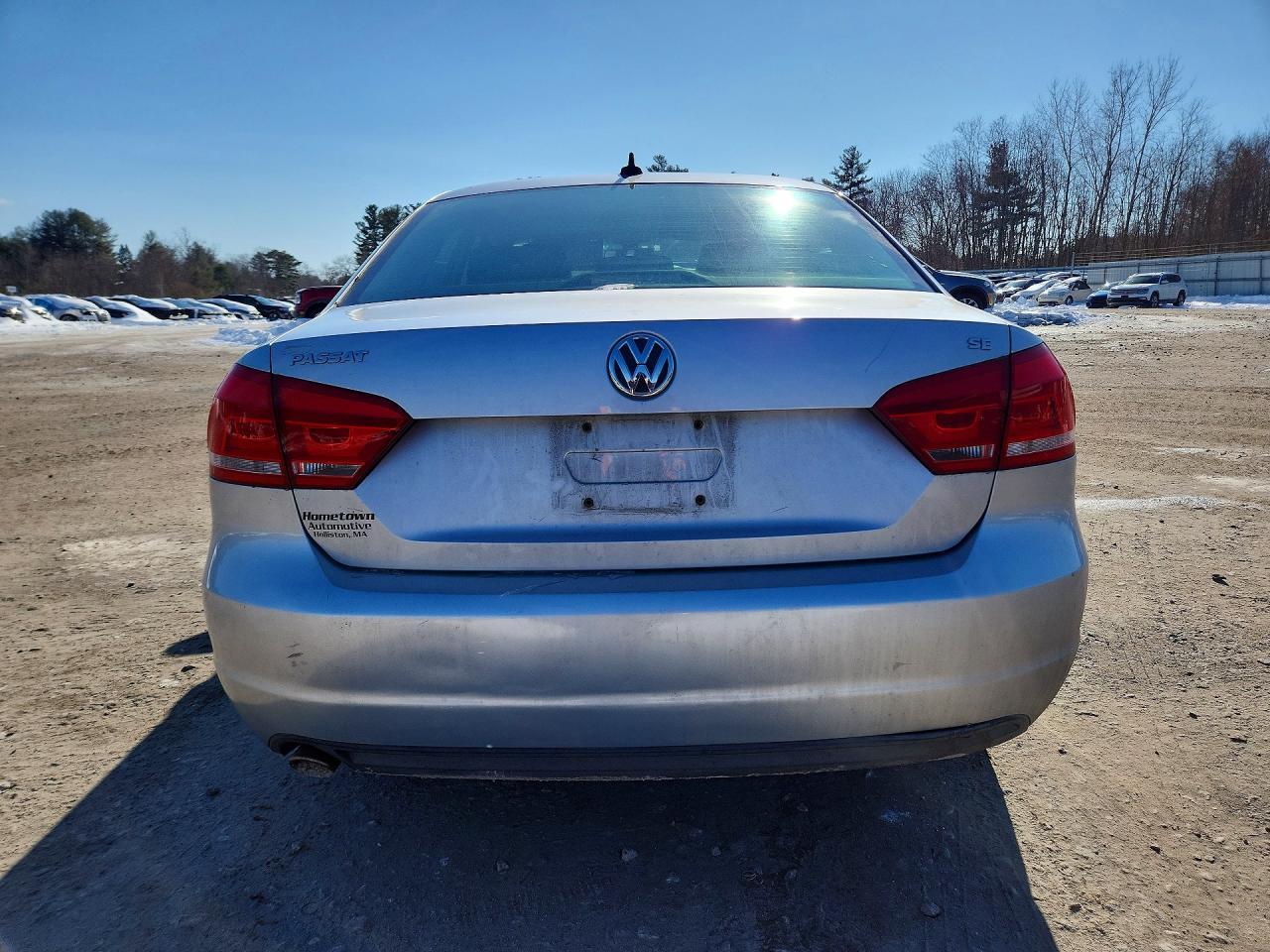 2012 VOLKSWAGEN Passat