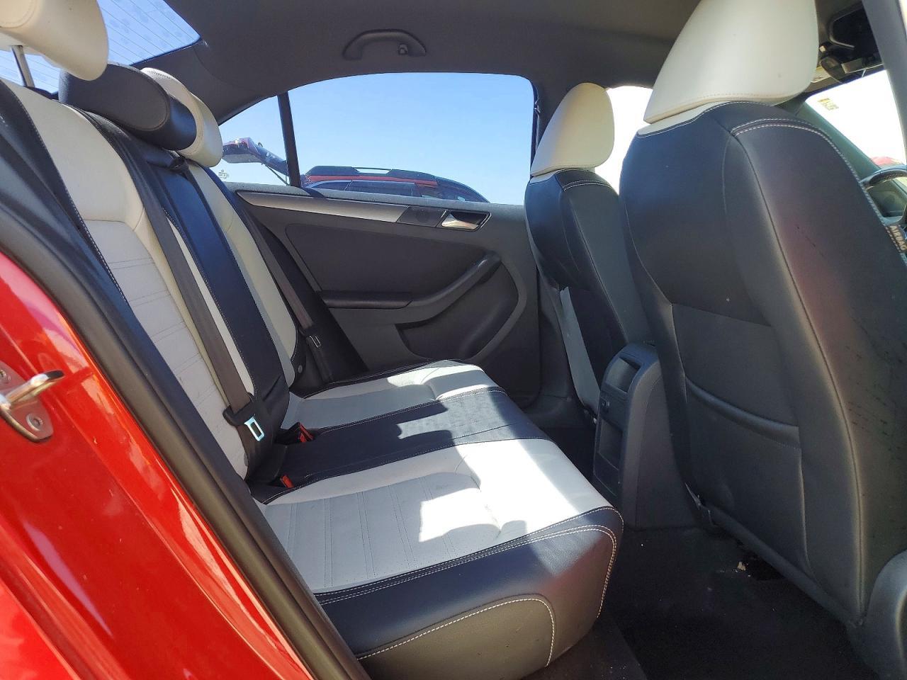 2016 VOLKSWAGEN JETTA